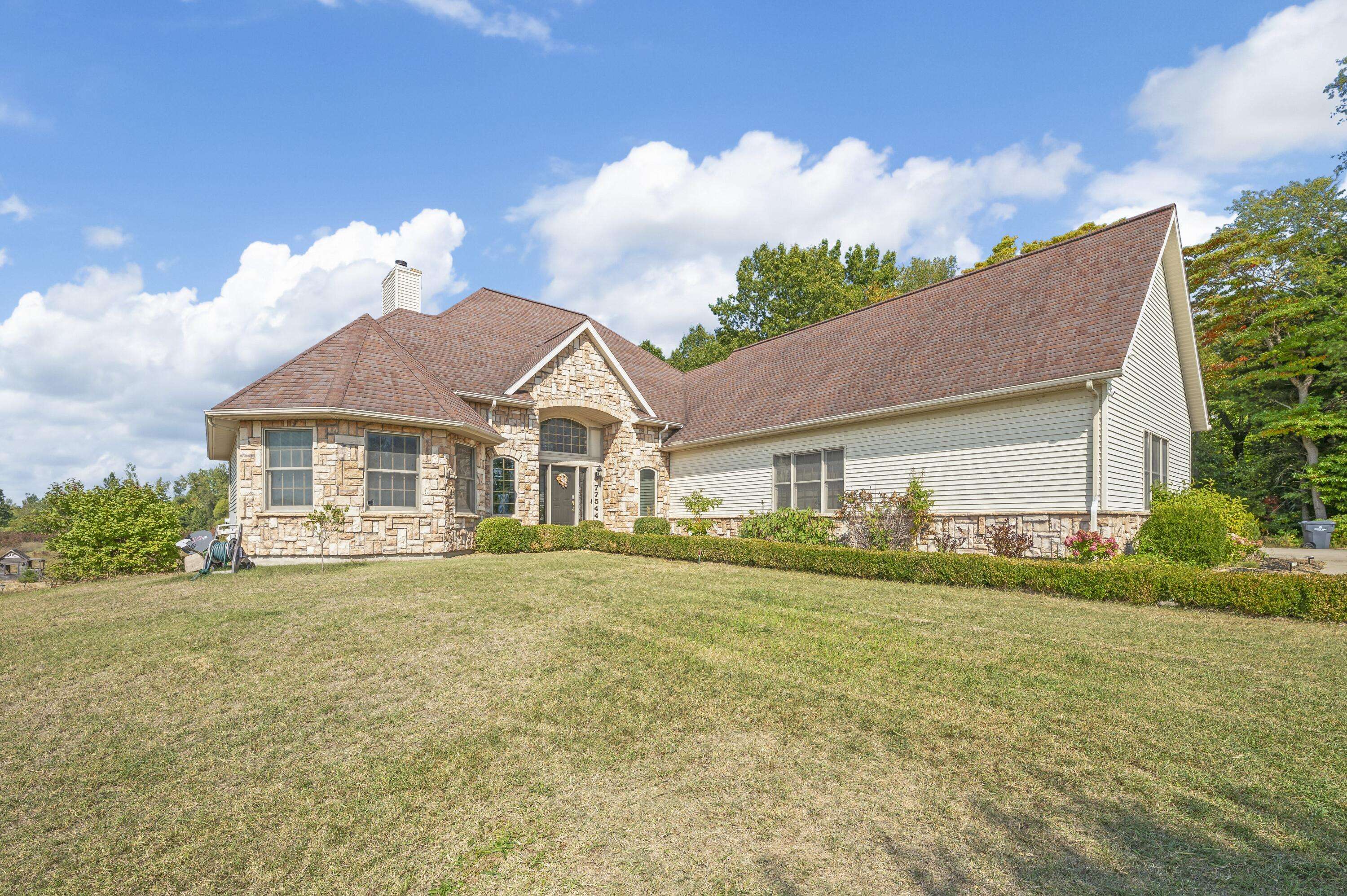 Covert, MI 49043,77544 38th AVE