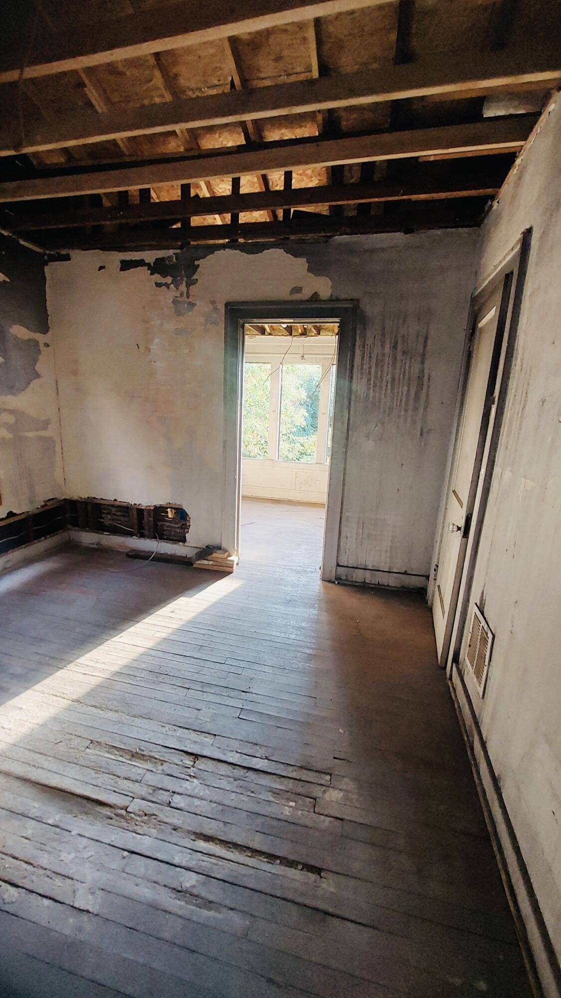 Detroit, MI 48224,3477 Bedford