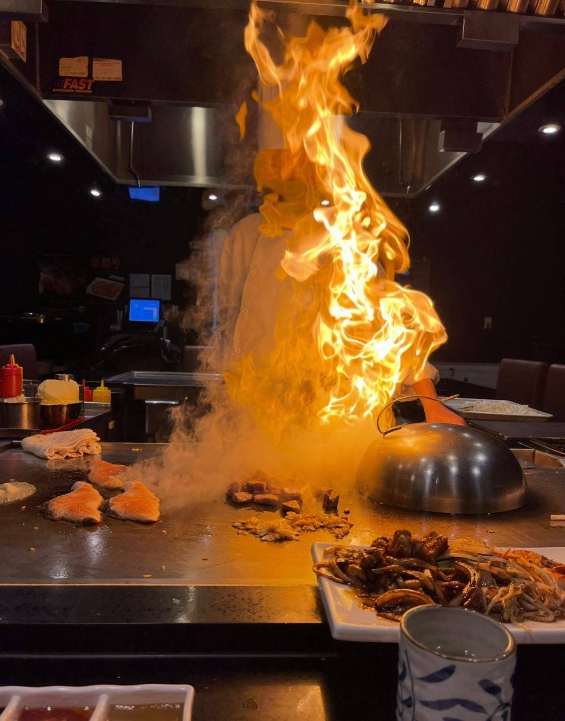 Markham, ON L3R 2P1,8241 Woodbine AVE #1-3