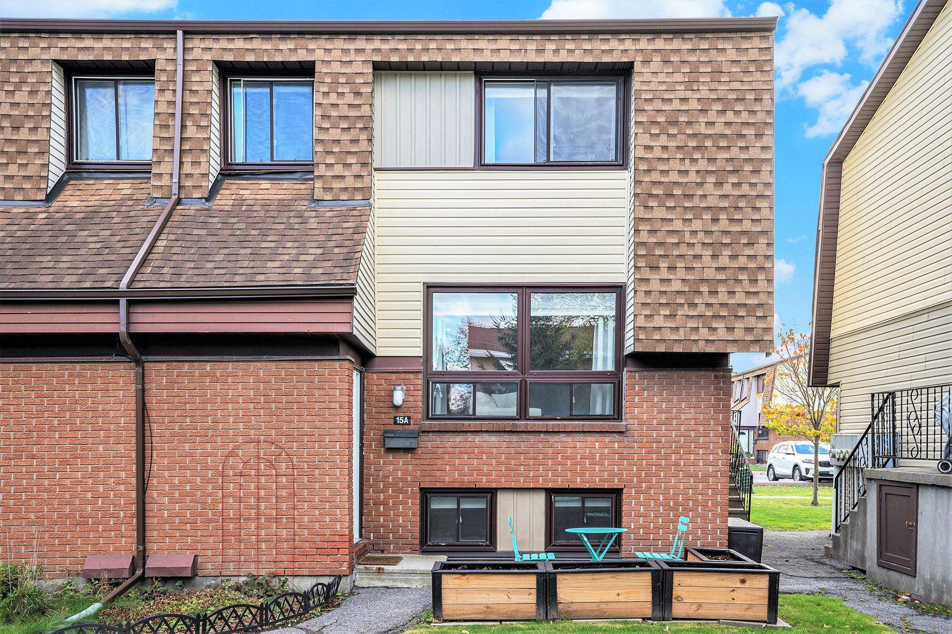 South Of Baseline To Knoxdale, ON K2G 4H1,15A Woodvale Green N/A #104