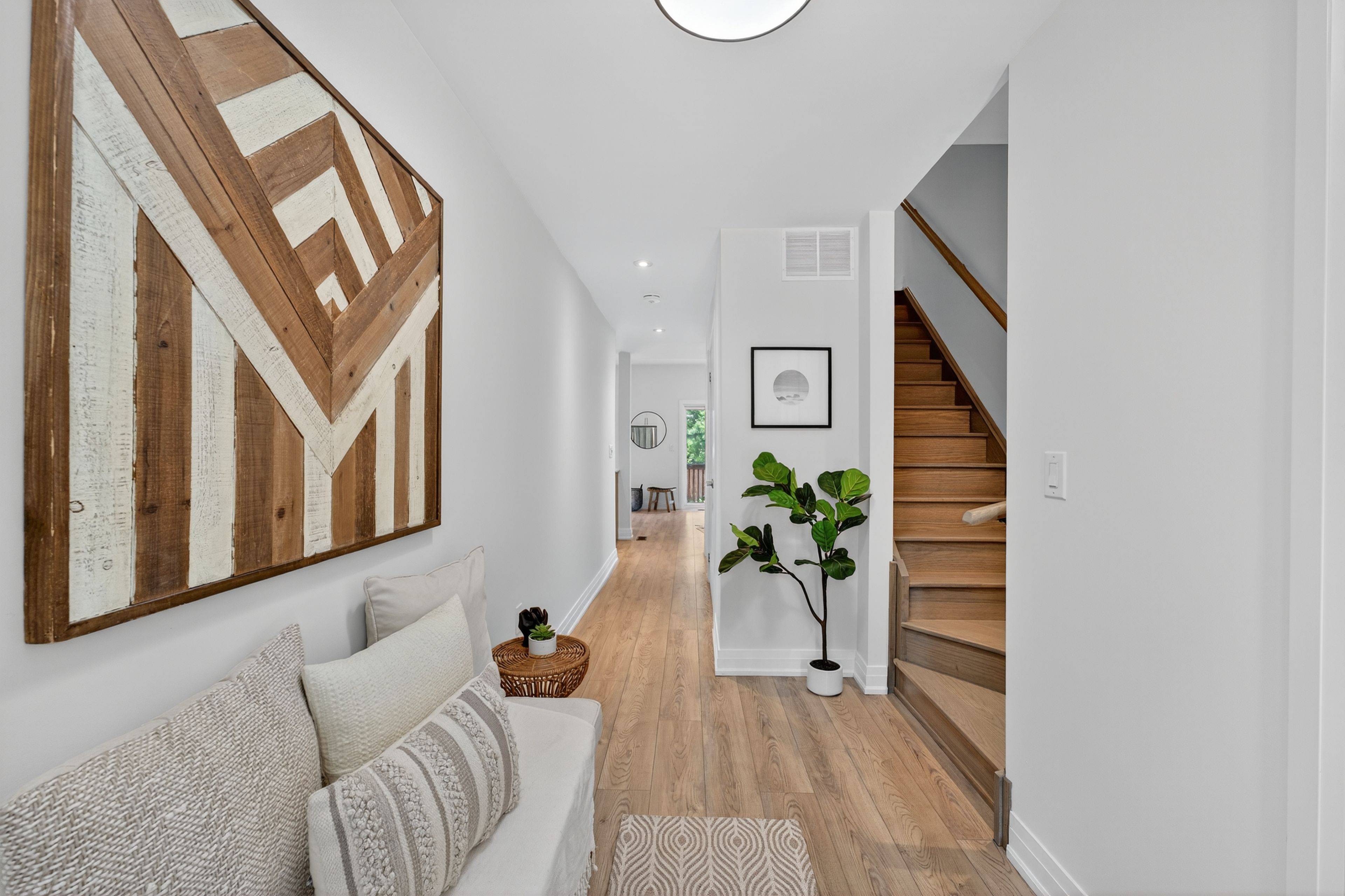 Bracebridge, ON P1L 1B4,393 Manitoba ST #8