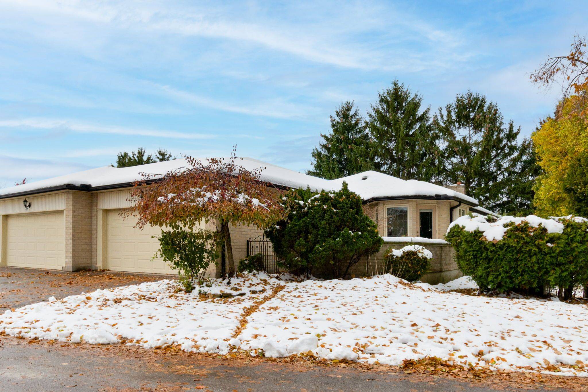 London South, ON N6J 4R4,163 Pine Valley DR #33