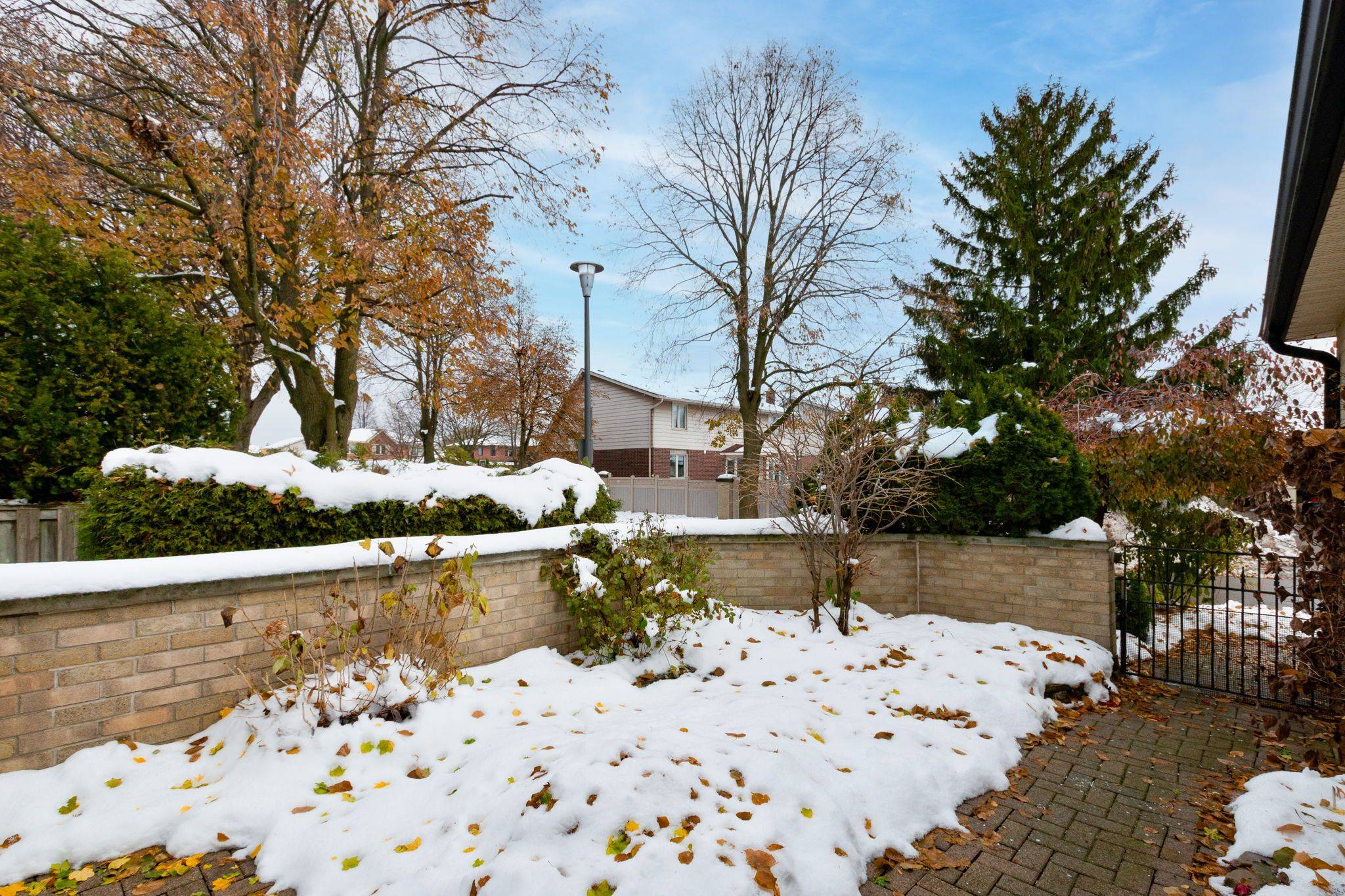 London South, ON N6J 4R4,163 Pine Valley DR #33