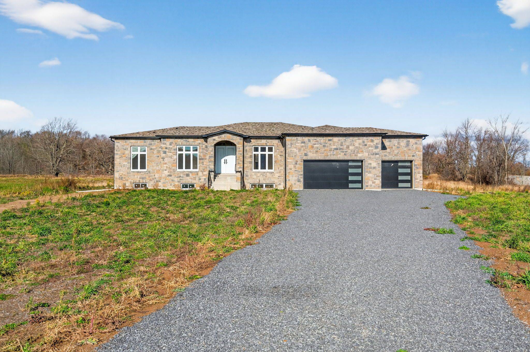 Kingston, ON K7L 0G2,138 Hineman ST