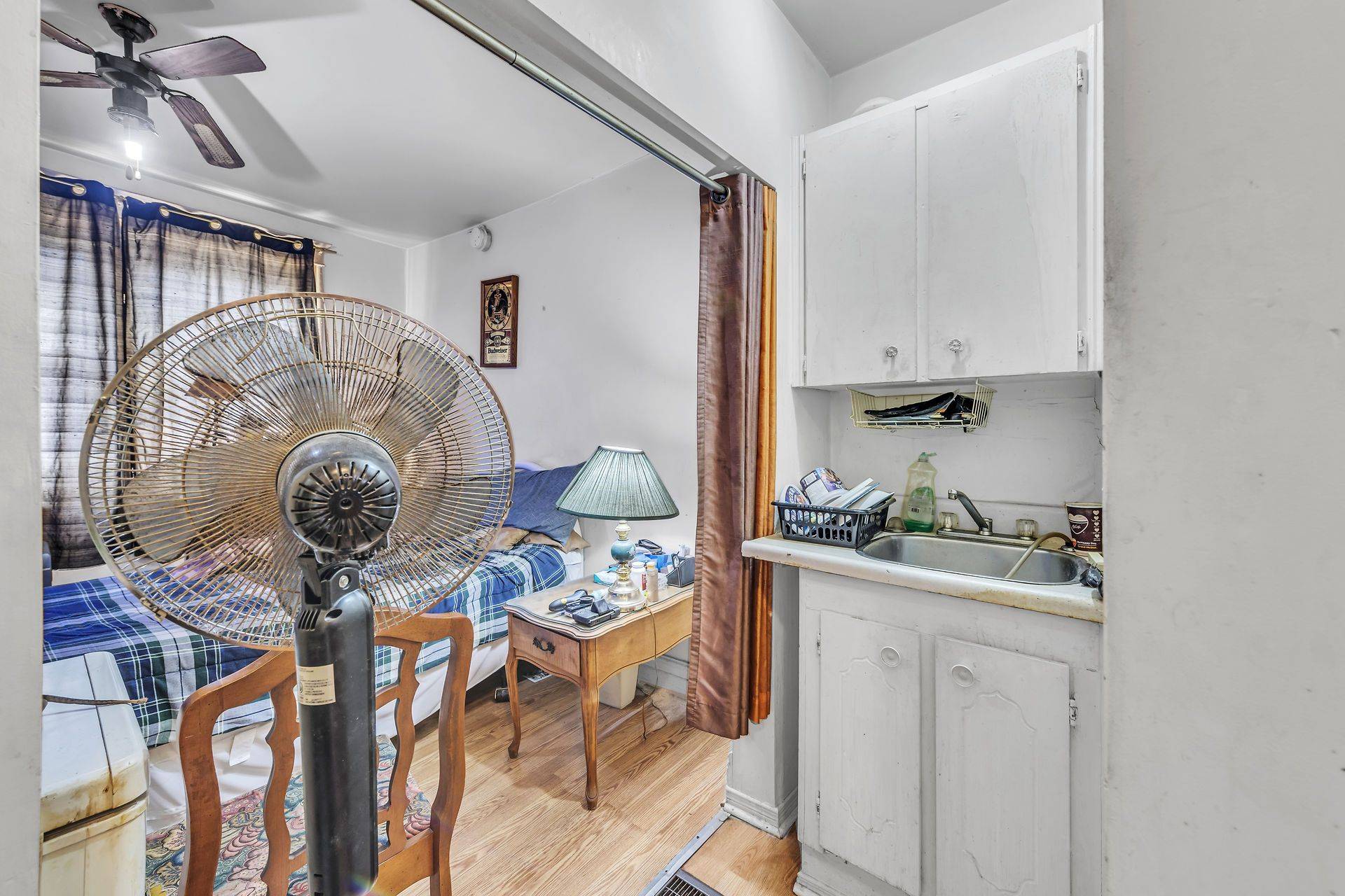 Hamilton, ON L8H 1W2,1367 Cannon ST E