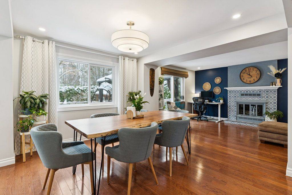 Orleans - Cumberland And Area, ON K1E 2W2,1798 Woodhaven HTS