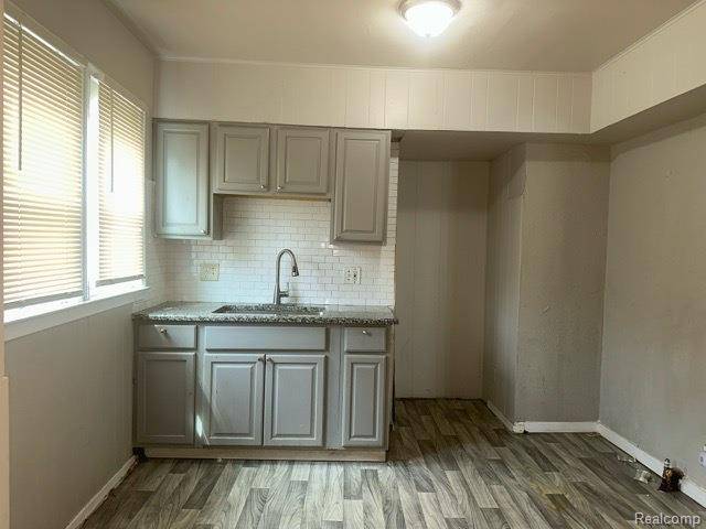 Detroit, MI 48227,15003 Forrer ST