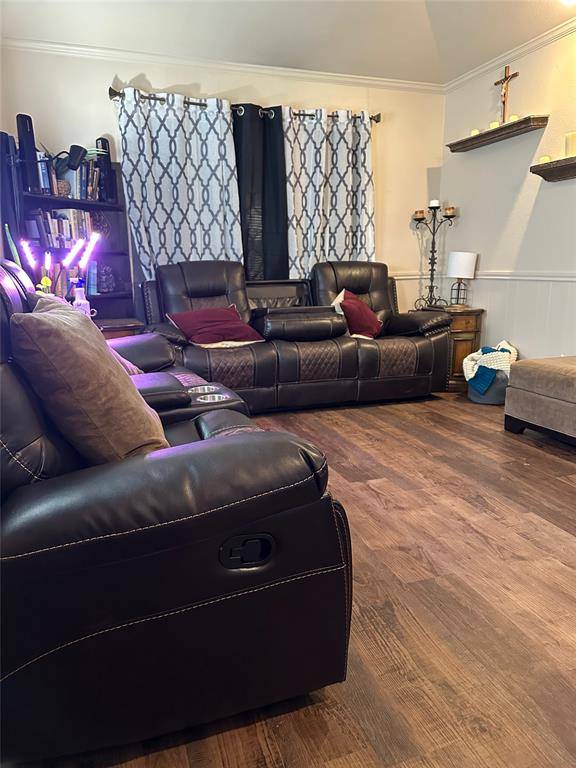 Gainesville, TX 76240,921 & 923 S Rusk Street