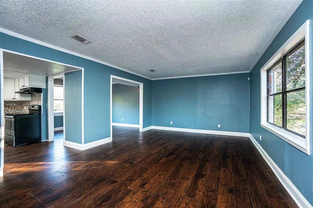 Daingerfield, TX 75638,733 CR 1203