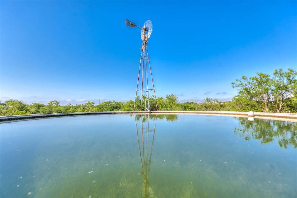 Robert Lee, TX 76945,1000 Friendship RD