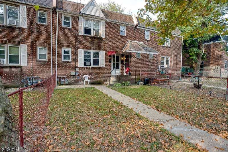 Camden City, NJ 08105,549 Pfeiffer St