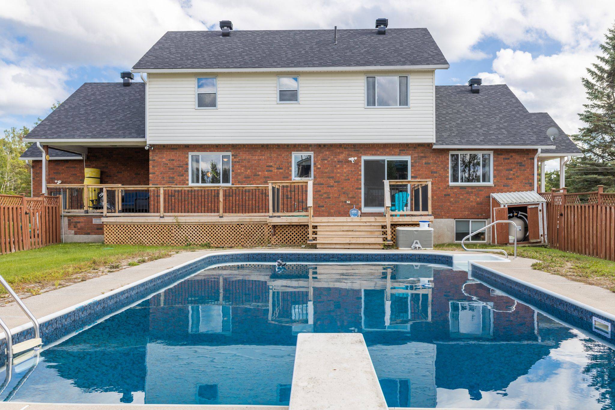 Severn, ON L3V 0X7,2070 Hawley RD