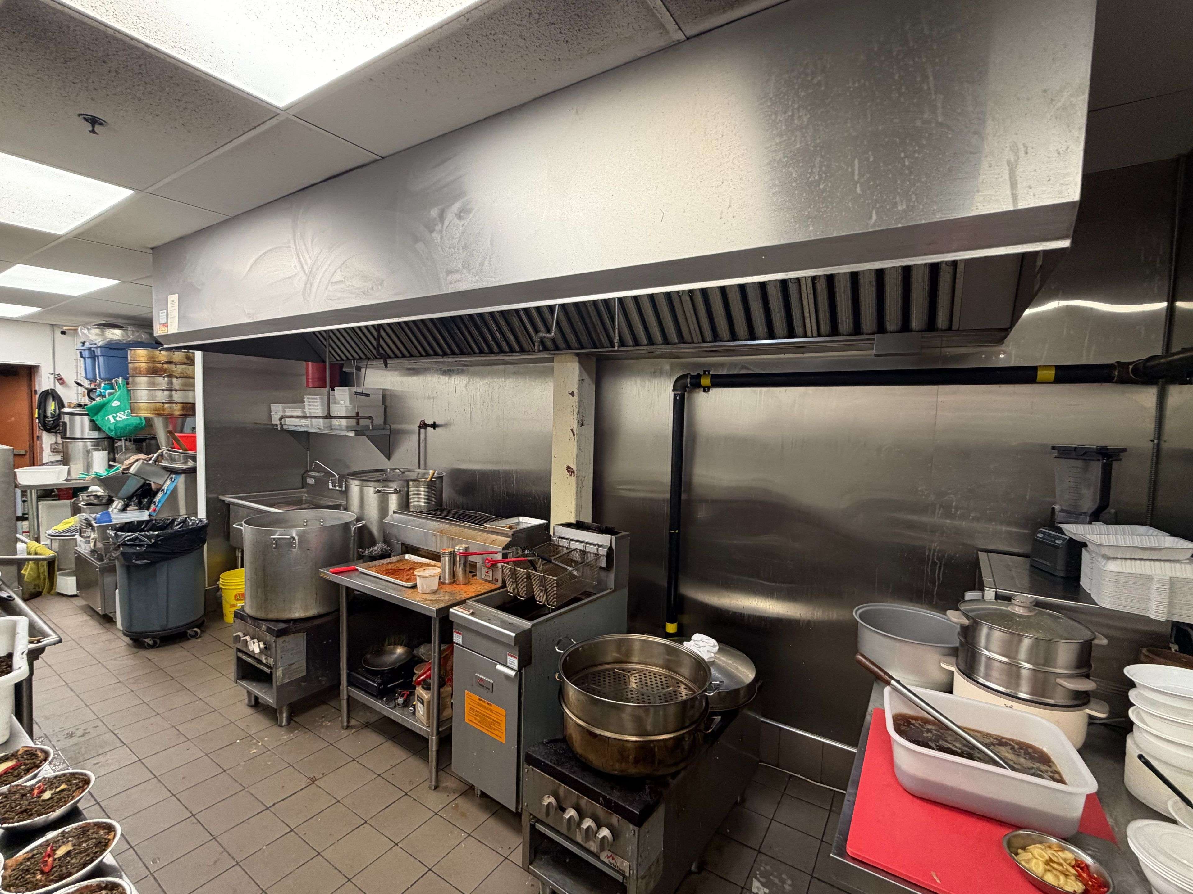 Mississauga, ON L4Y 4G6,888 Dundas ST E #D2-B