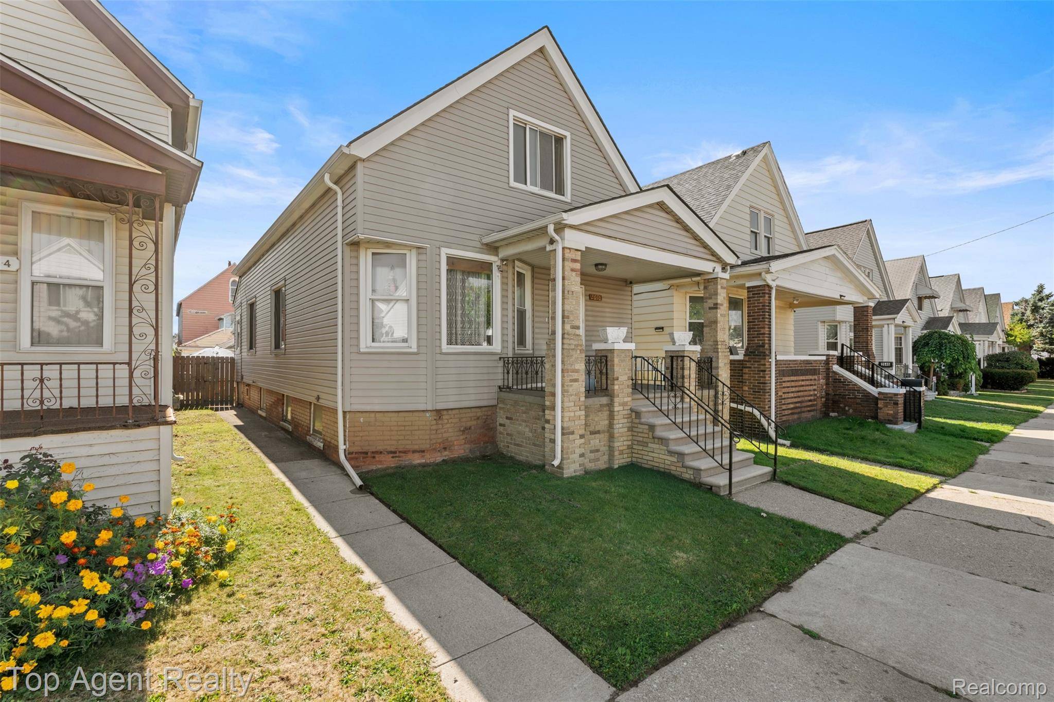 Hamtramck, MI 48212,2658 Trowbridge ST