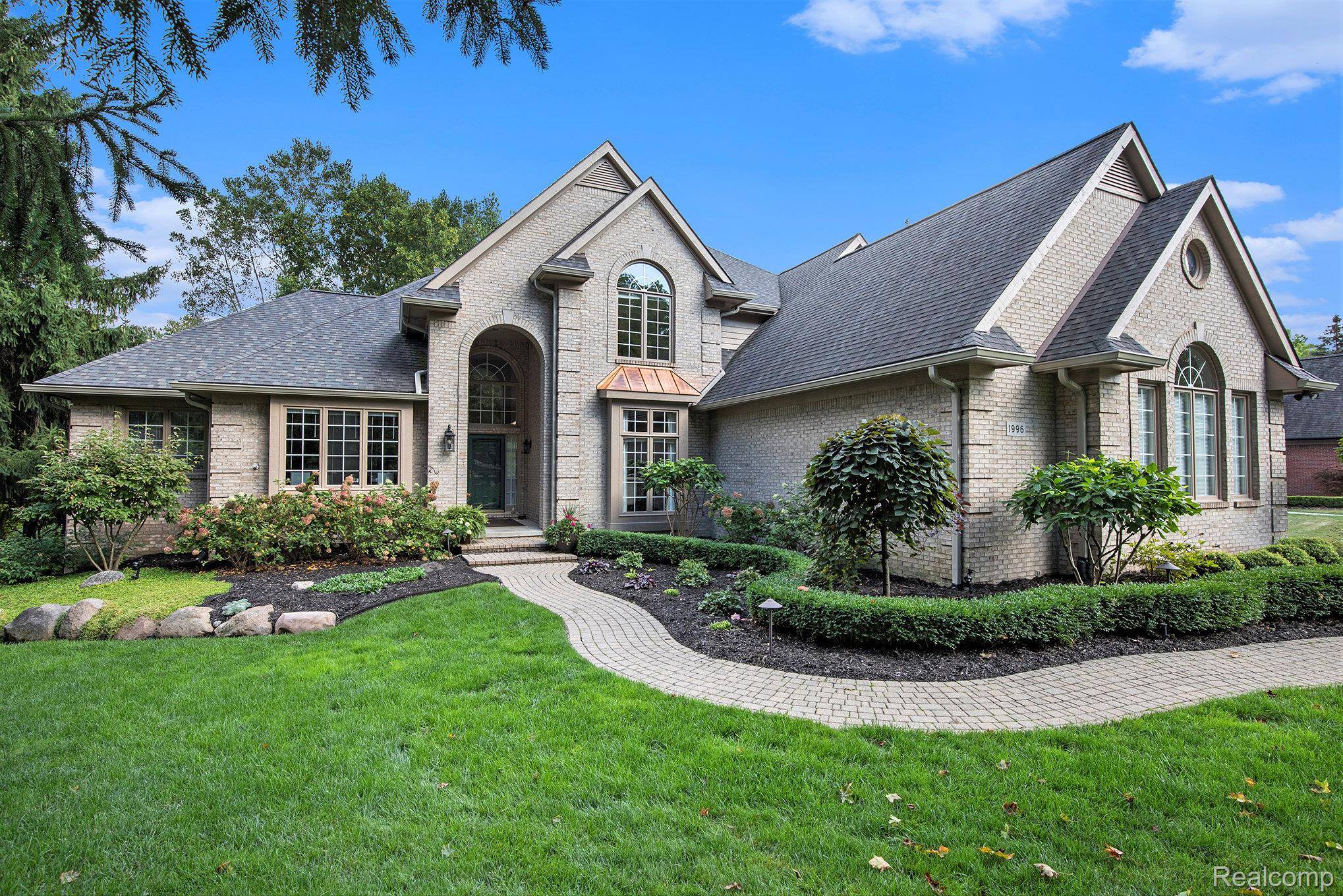 Rochester Hills, MI 48306,1996 Tall Oaks BLVD