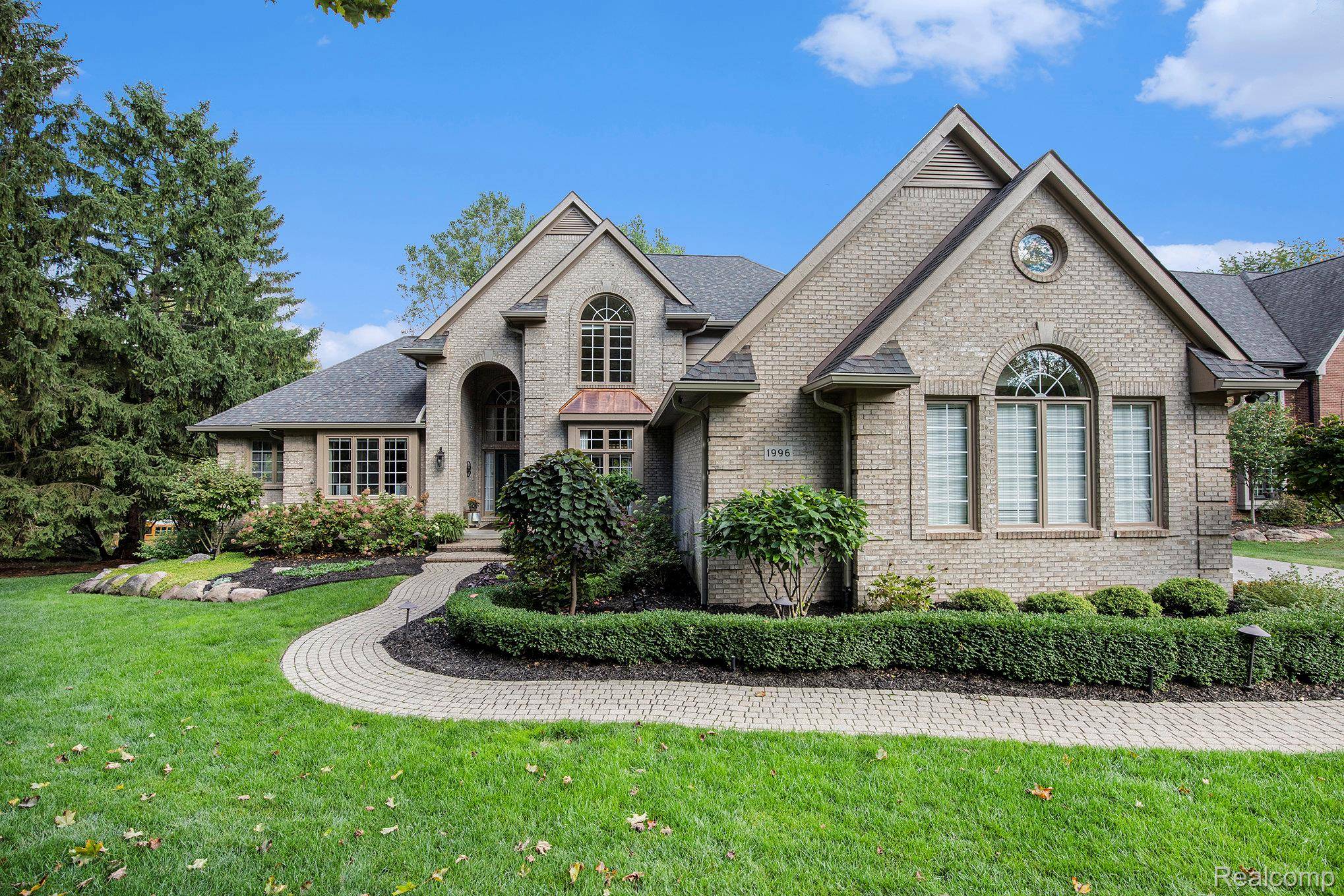 Rochester Hills, MI 48306,1996 Tall Oaks BLVD