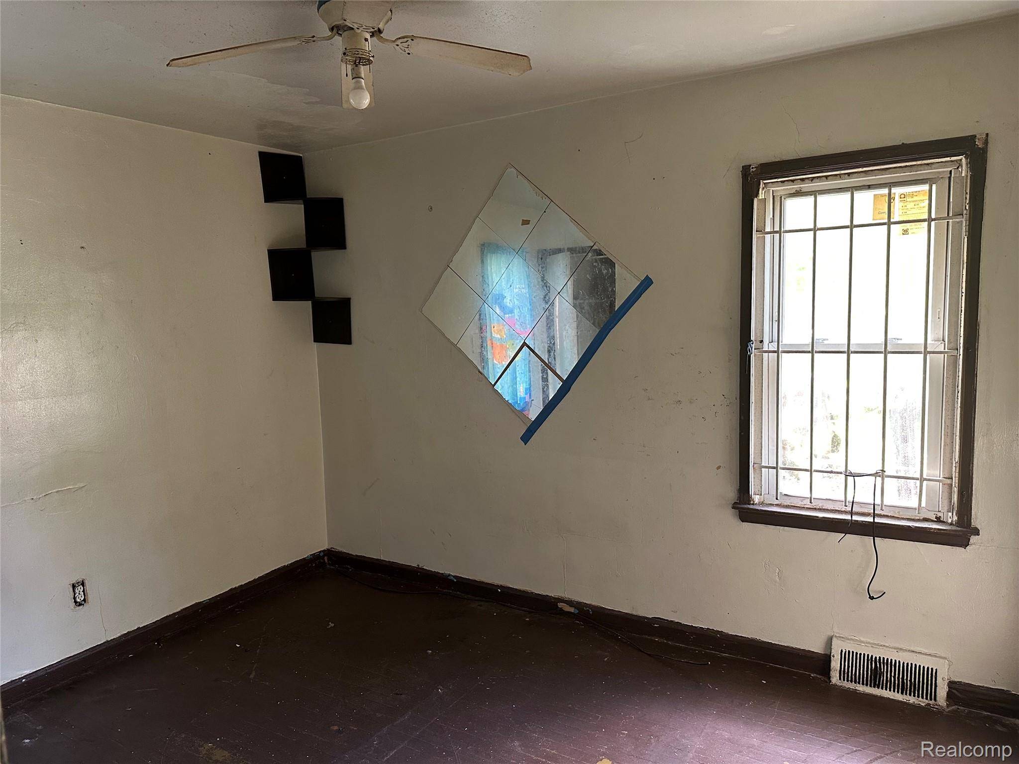 Detroit, MI 48227,11690 Saint Marys ST