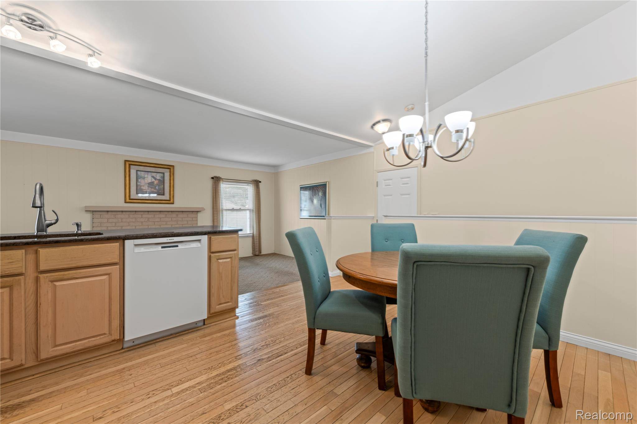 Woodhaven, MI 48183,25419 Montebello DR