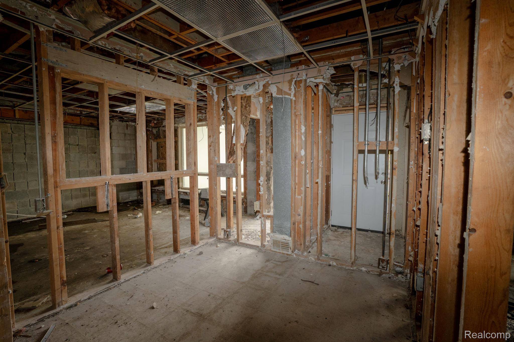 Detroit, MI 48205,11850 E McNichols RD