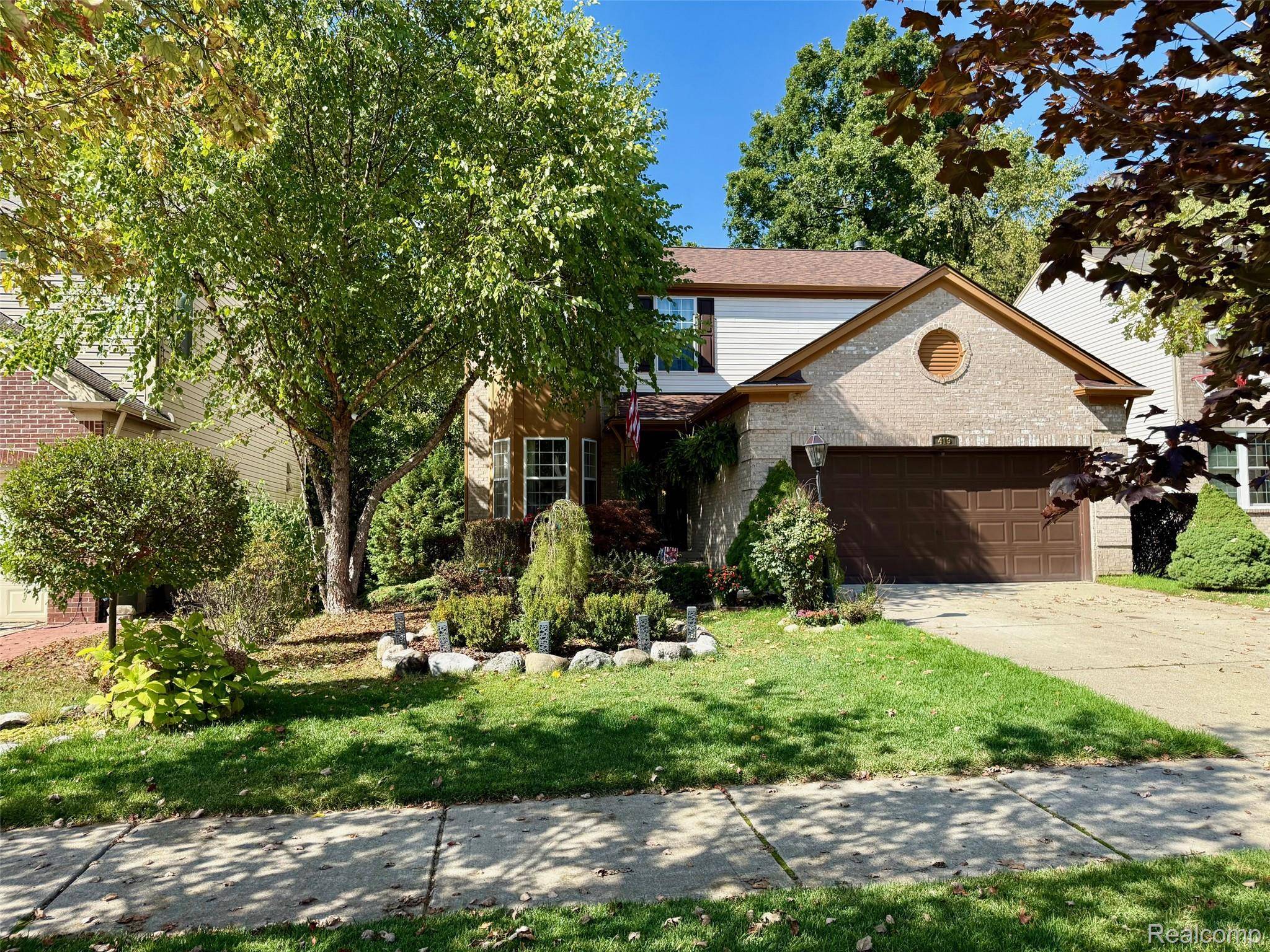 Holly, MI 48442,419 Otter Run RD