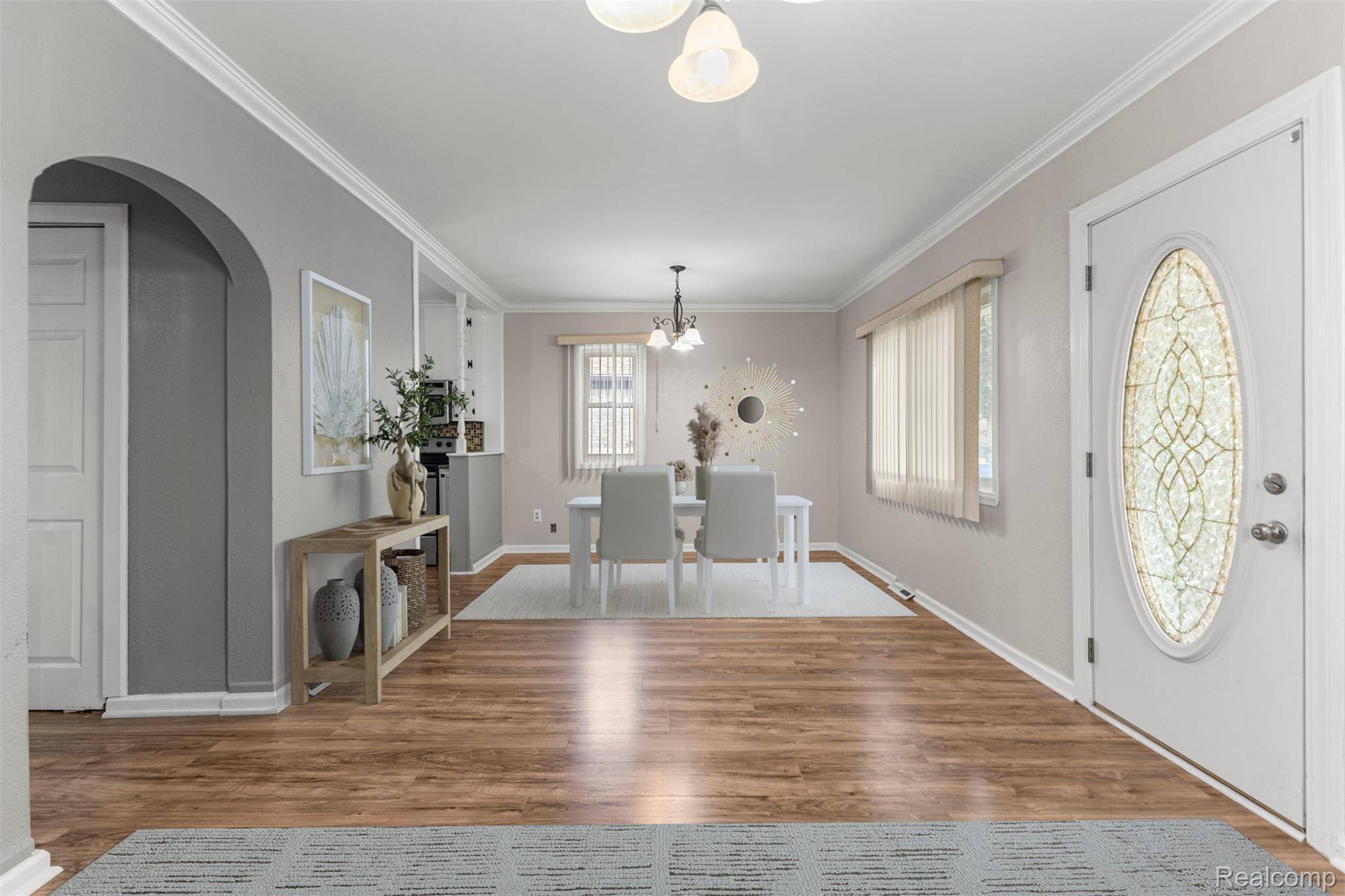 Dearborn Heights, MI 48127,5655 Robindale AVE