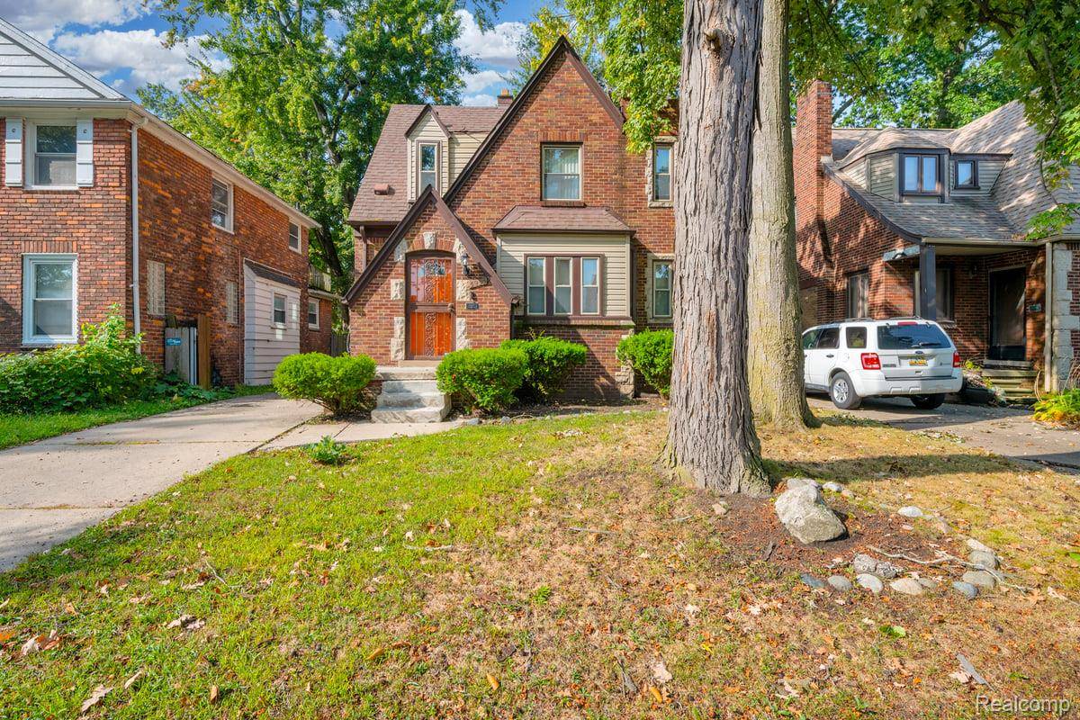 Detroit, MI 48224,5935 Bishop ST