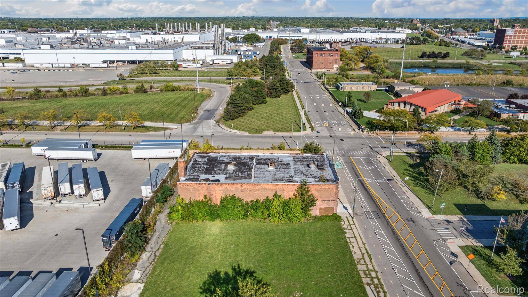 Detroit, MI 48214,11235 Kercheval ST