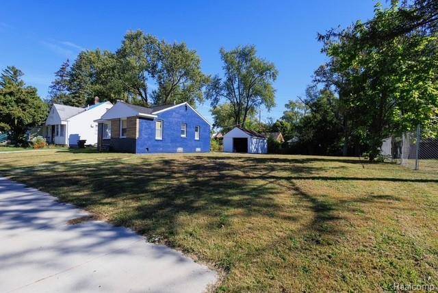 Detroit, MI 48219,17314 Braile ST