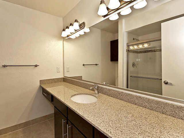 Dallas, TX 75206,5909 Birchbrook Drive #225