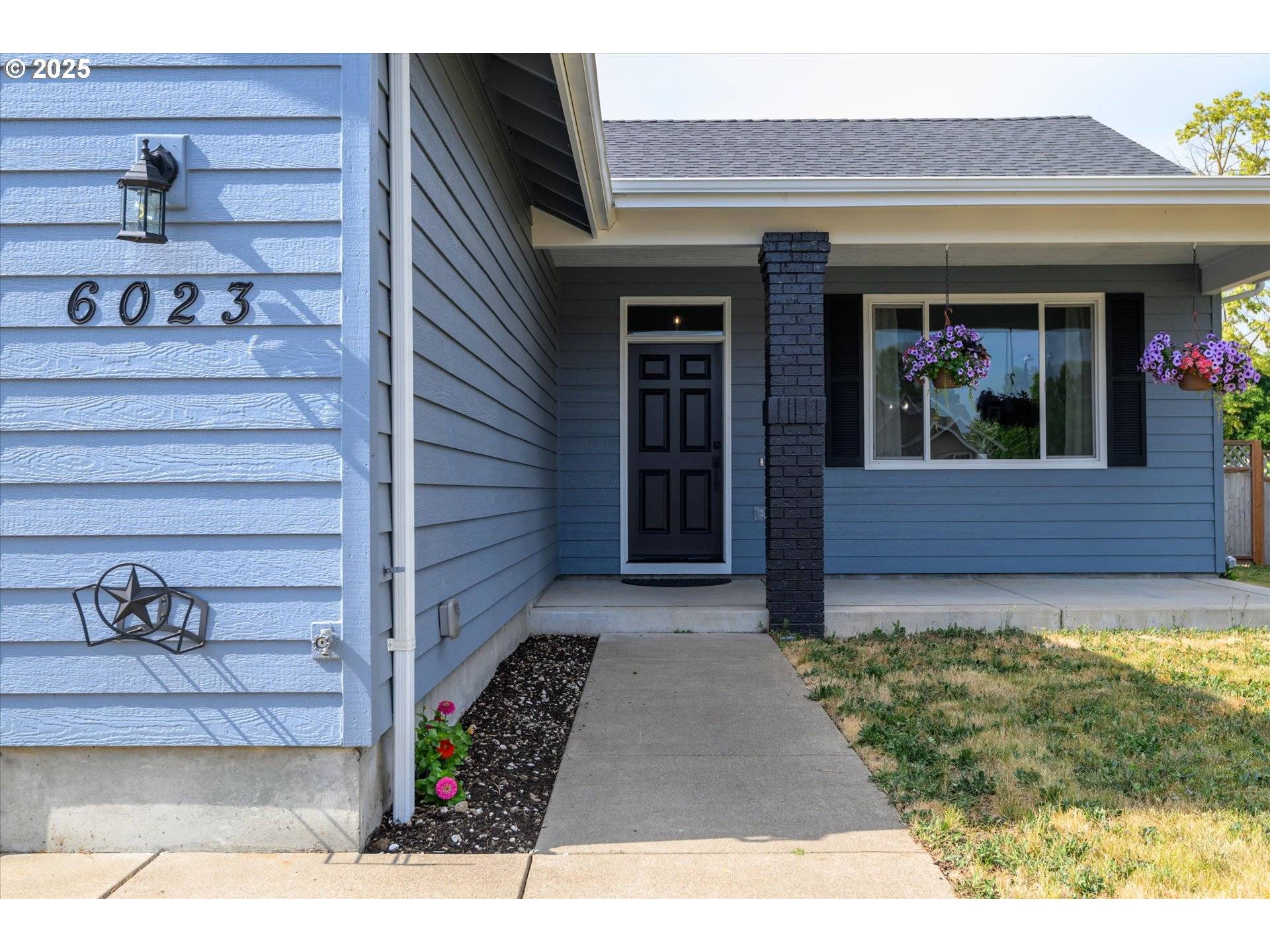 Eugene, OR 97402,6023 MONDAVI LN