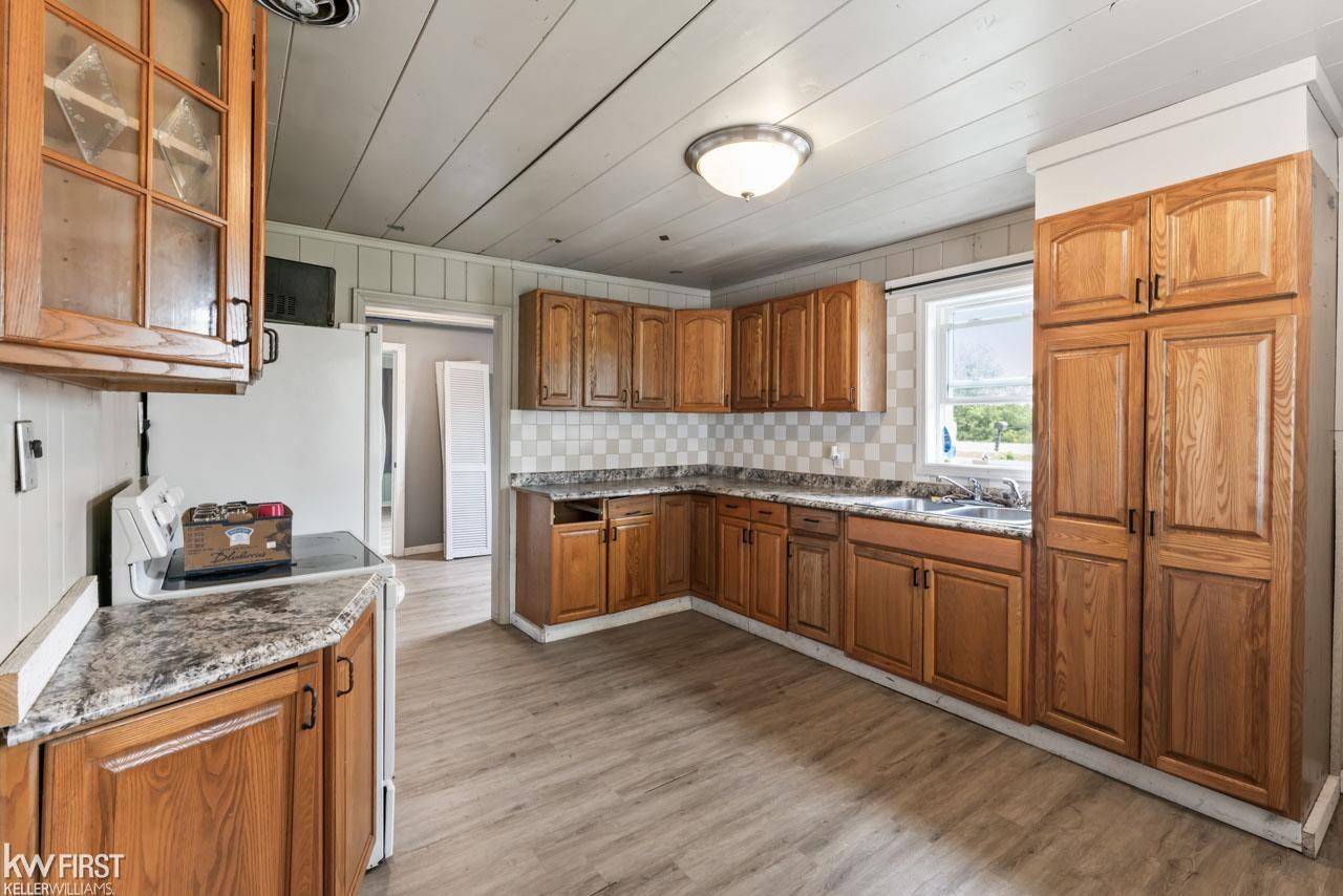 Otisville, MI 48463,9417 N State RD