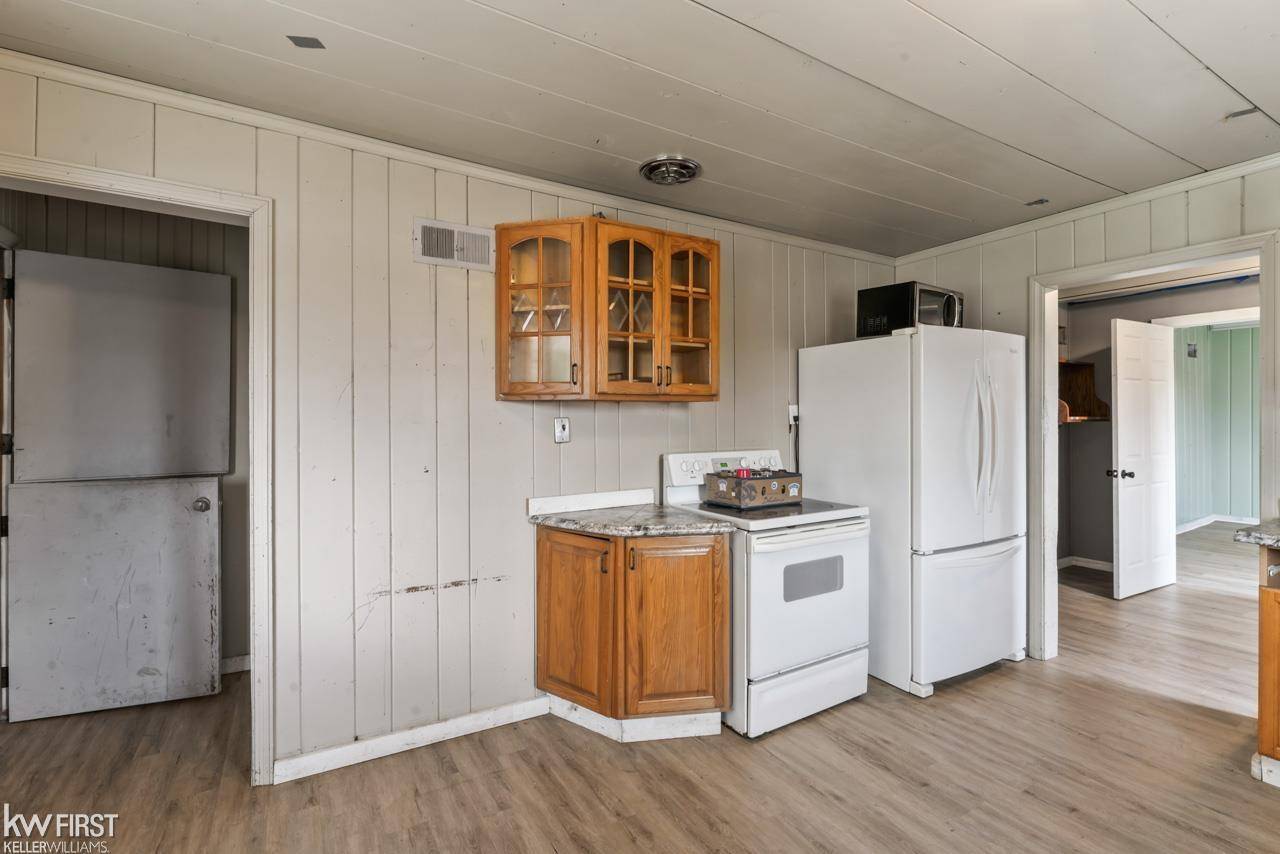 Otisville, MI 48463,9417 N State RD