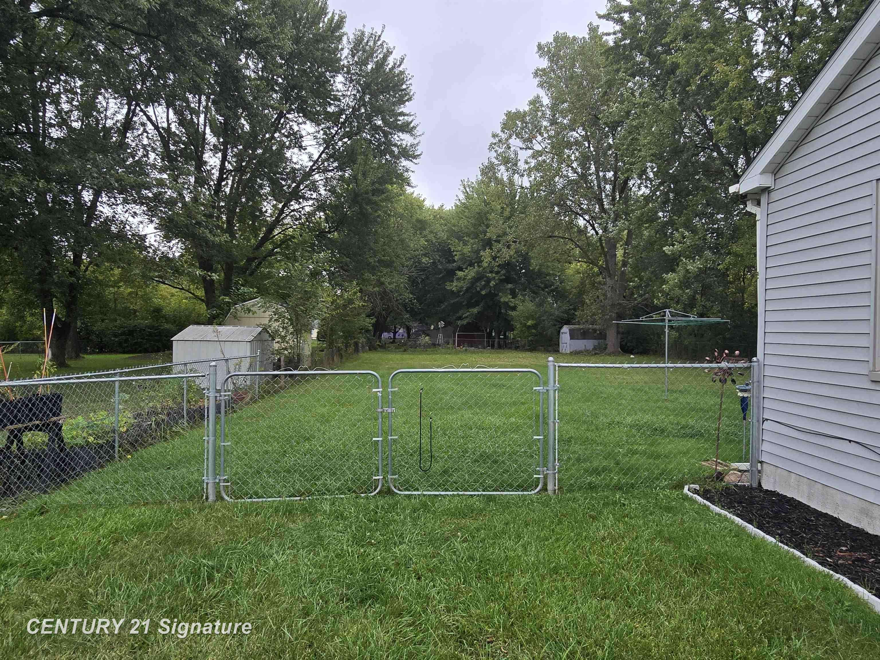 Mount Morris, MI 48458,499 Helen ST