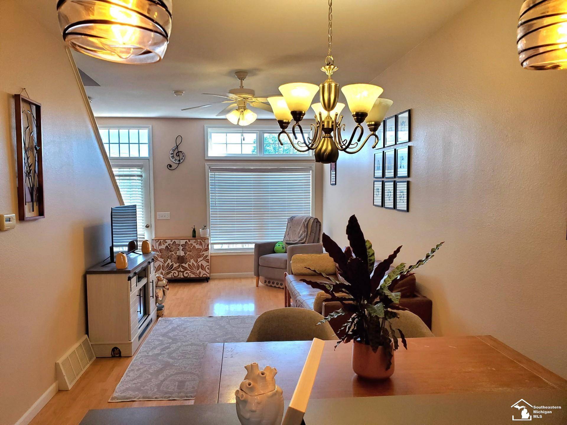 Luna Pier, MI 48157,507 Mackinaw TRL