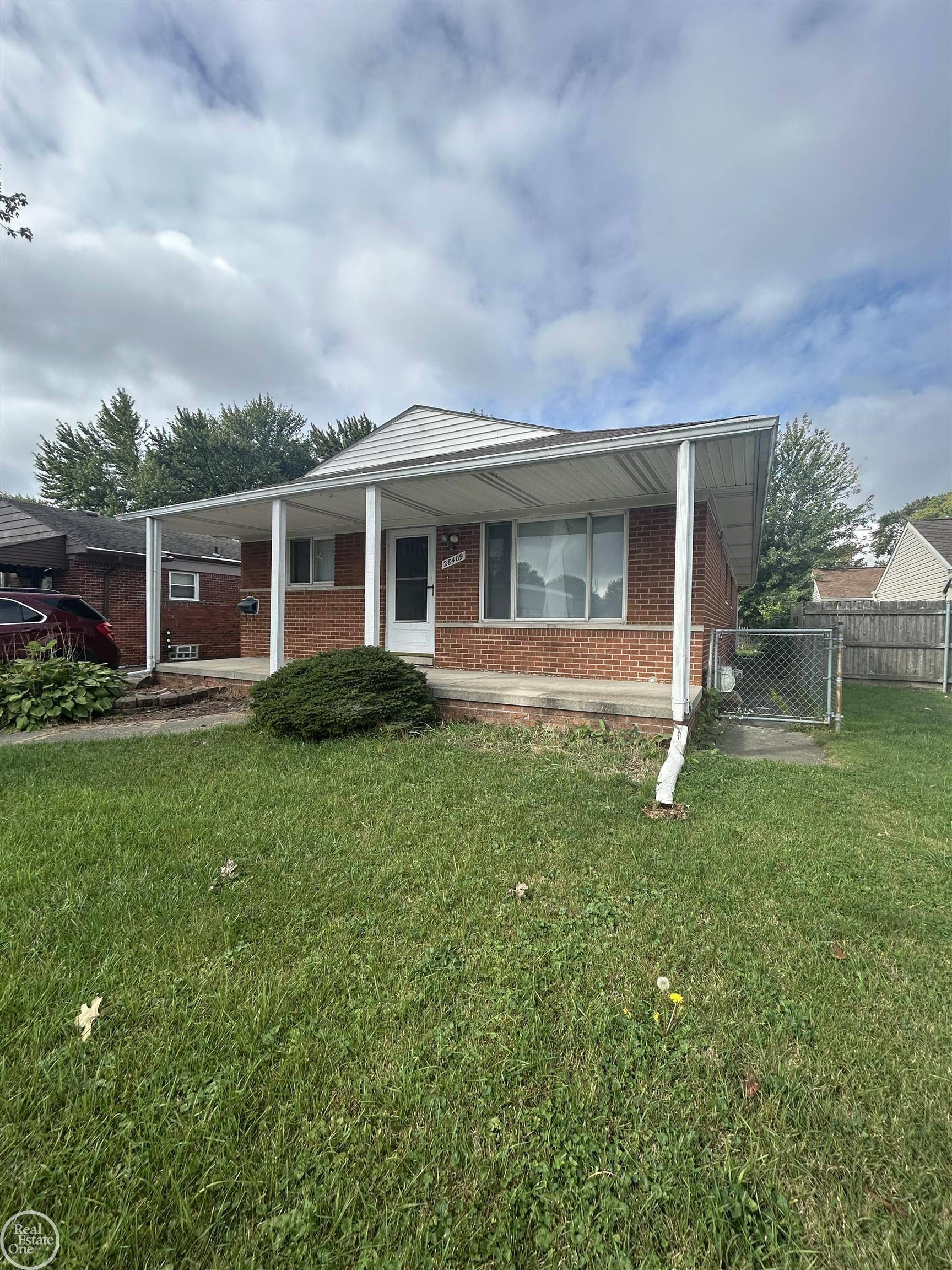 Saint Clair Shores, MI 48081,28409 Rockwood ST