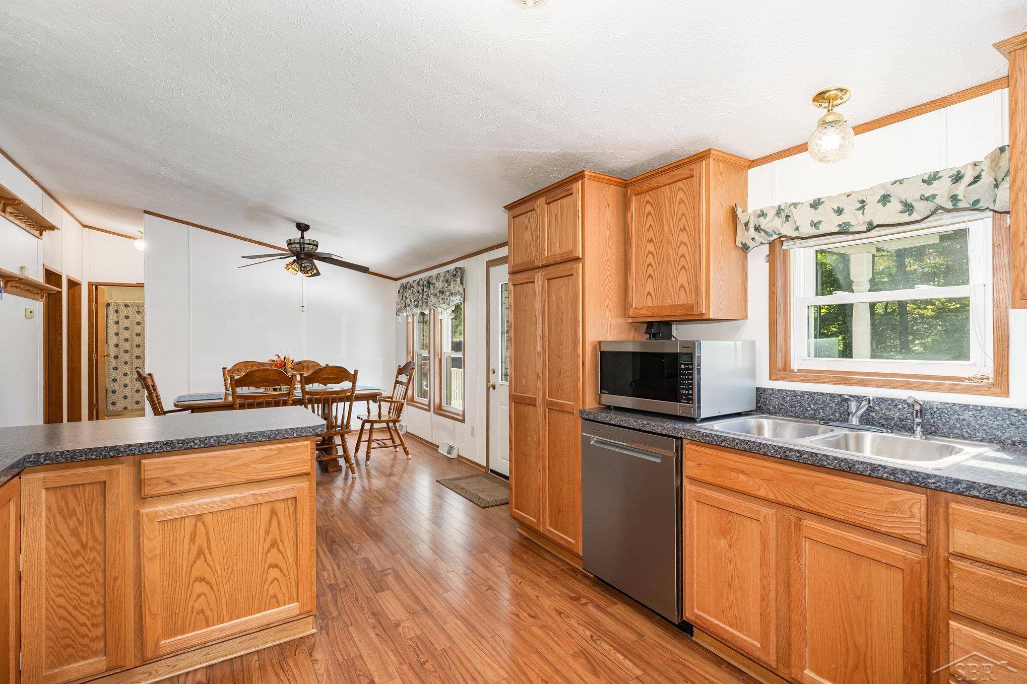 Rhodes, MI 48642,2045 Estey Rd. RD