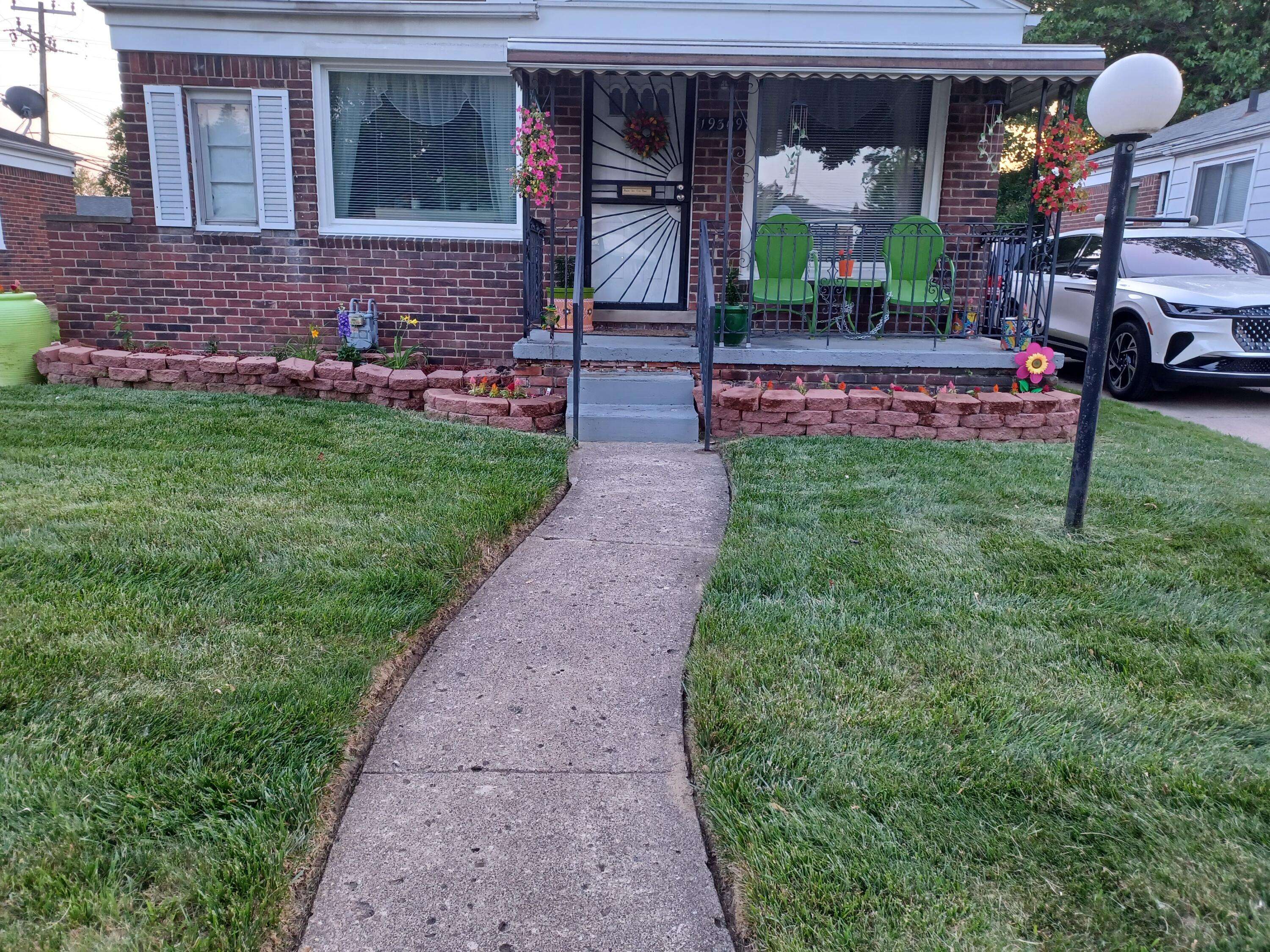 Detroit, MI 48219,19309 Burt RD