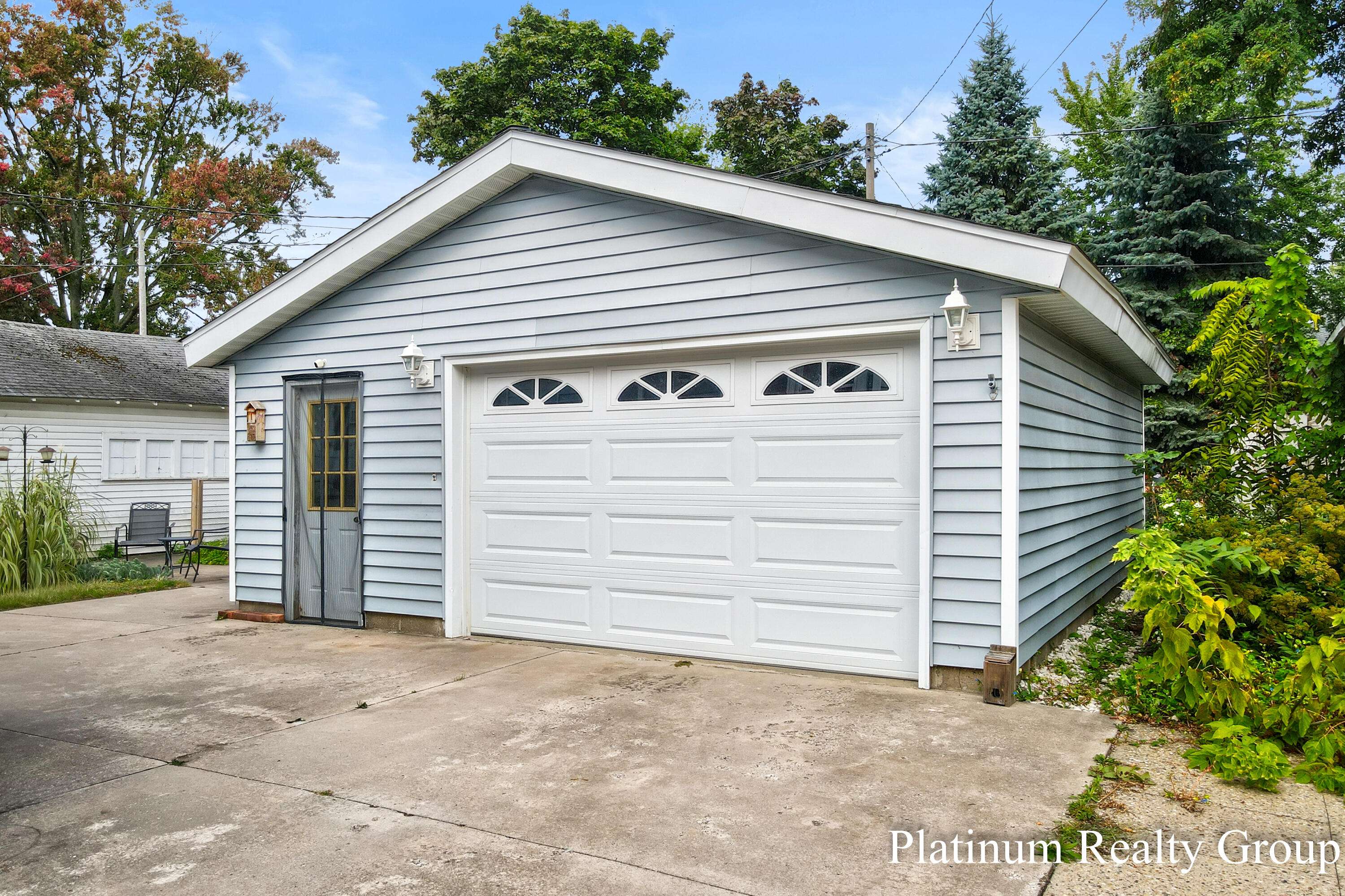 Muskegon, MI 49441,1270 Palmer AVE