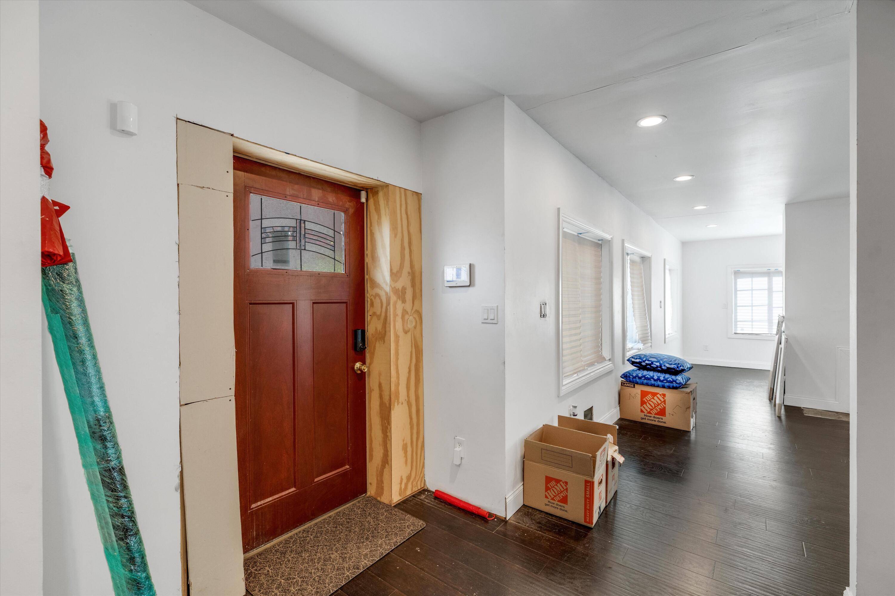 Detroit, MI 48221,18100 Ohio ST