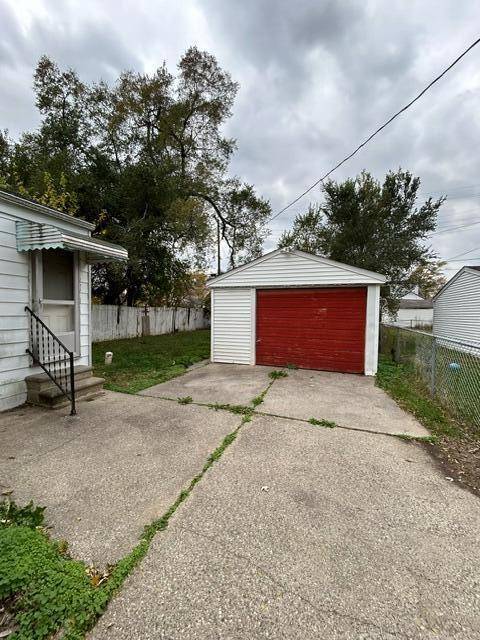 Detroit, MI 48221,19501 Woodingham DR