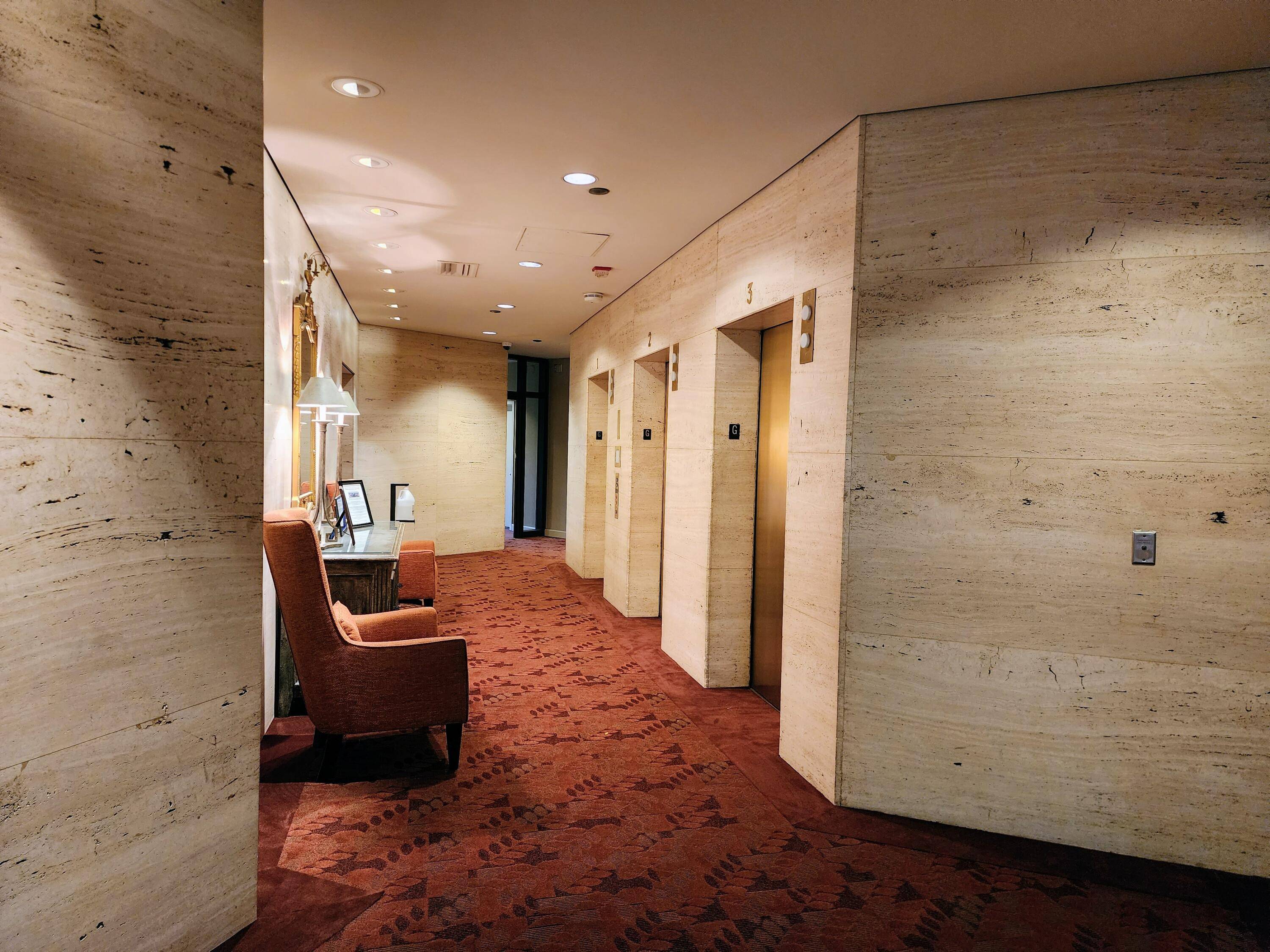 Southfield, MI 48075,5000 Town CTR #1404