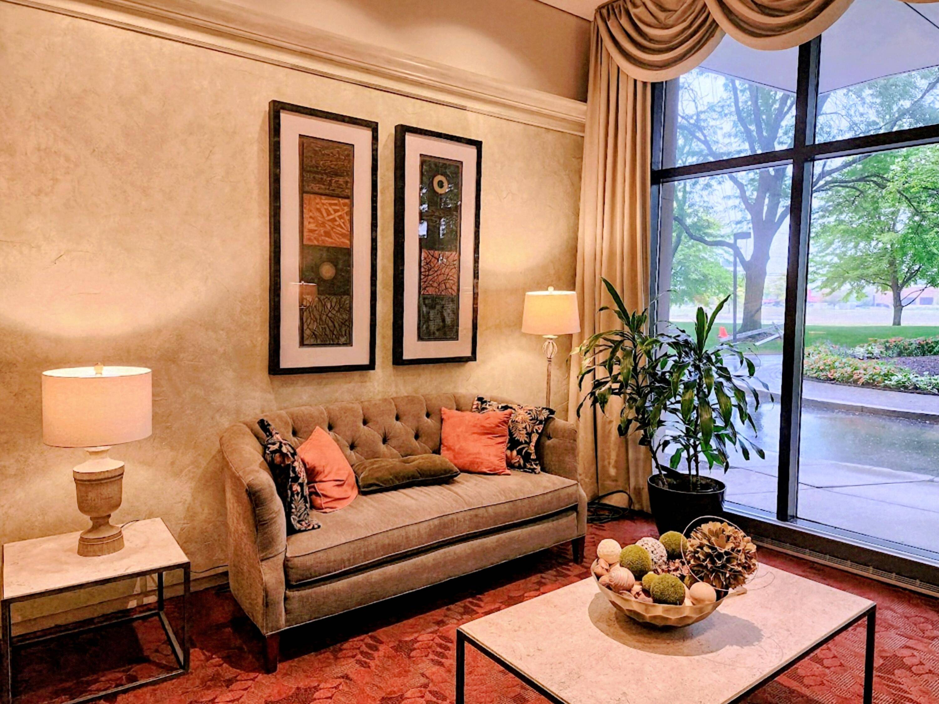 Southfield, MI 48075,5000 Town CTR #1404