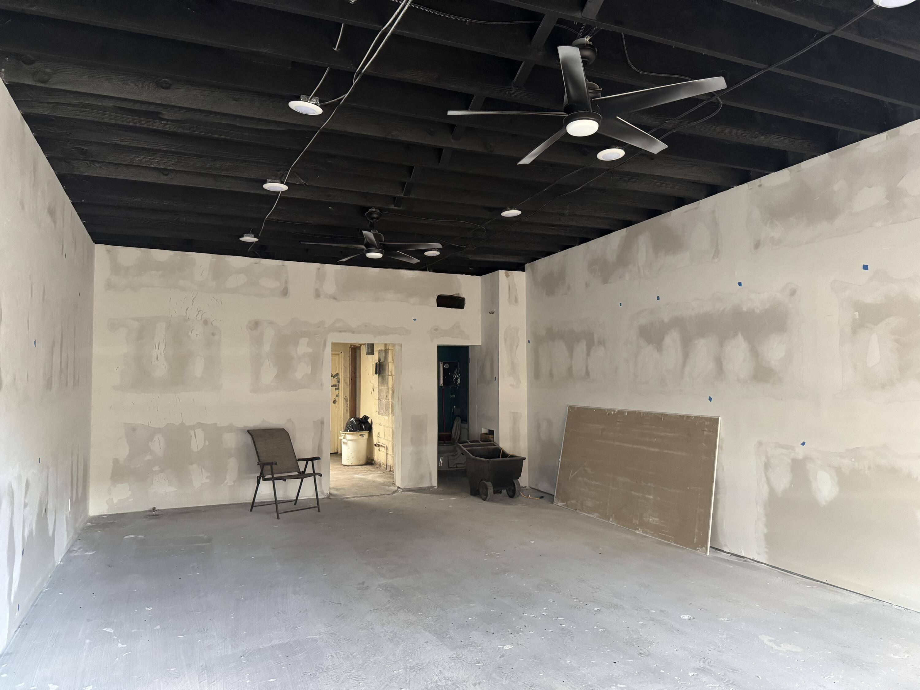 Detroit, MI 48224,17164 E Warren AVE