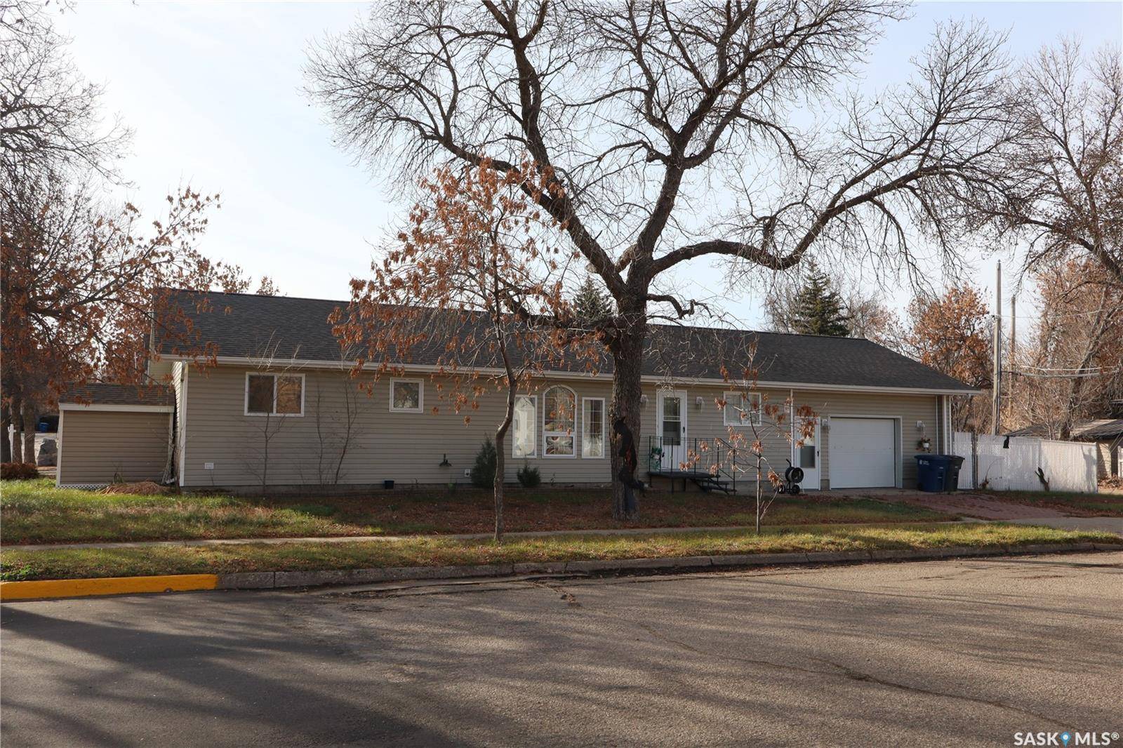 Assiniboia, SK S0H 0B0,602 Centre STREET