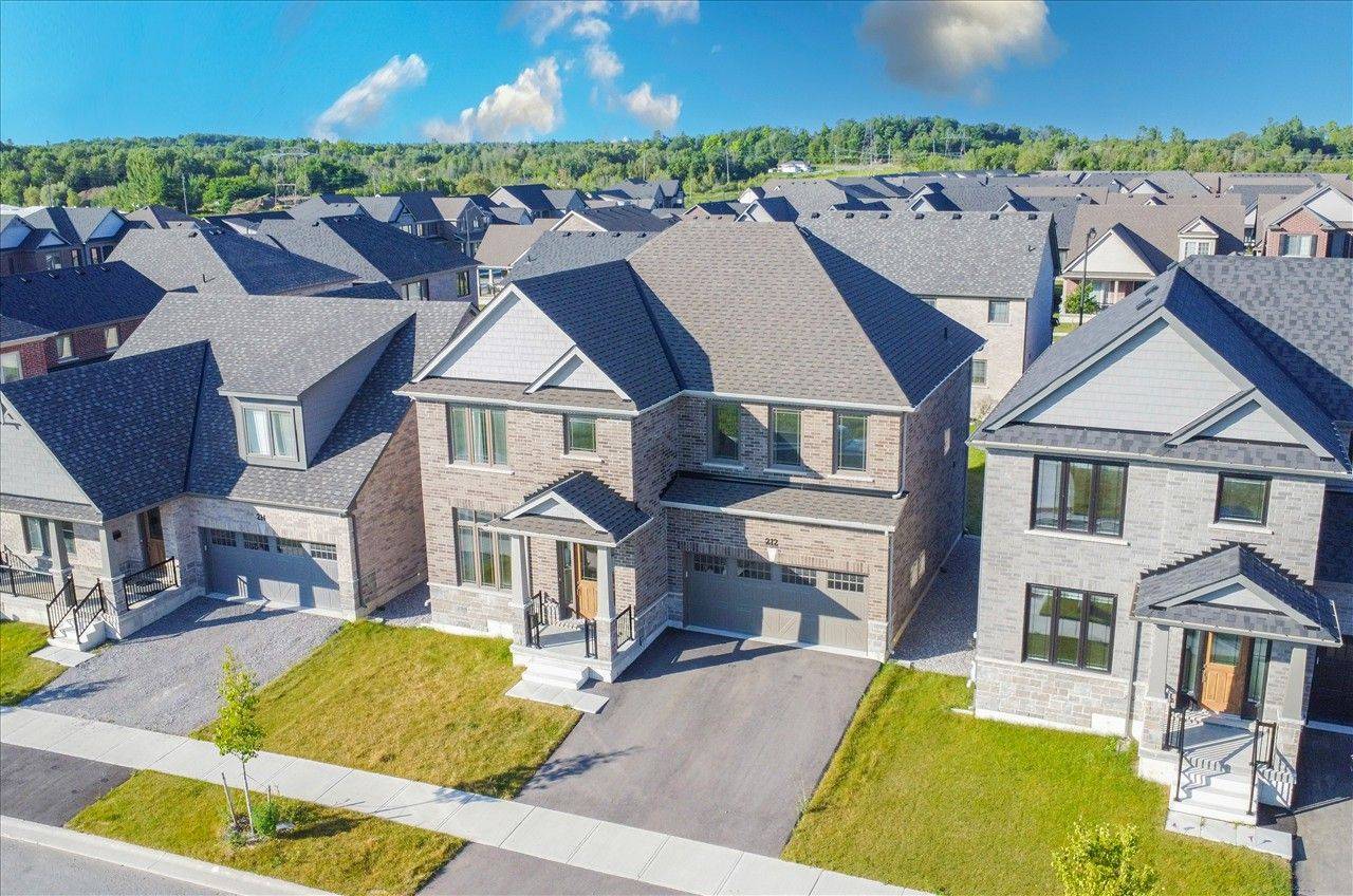 Peterborough, ON K9H 0J8,212 Mallory TER