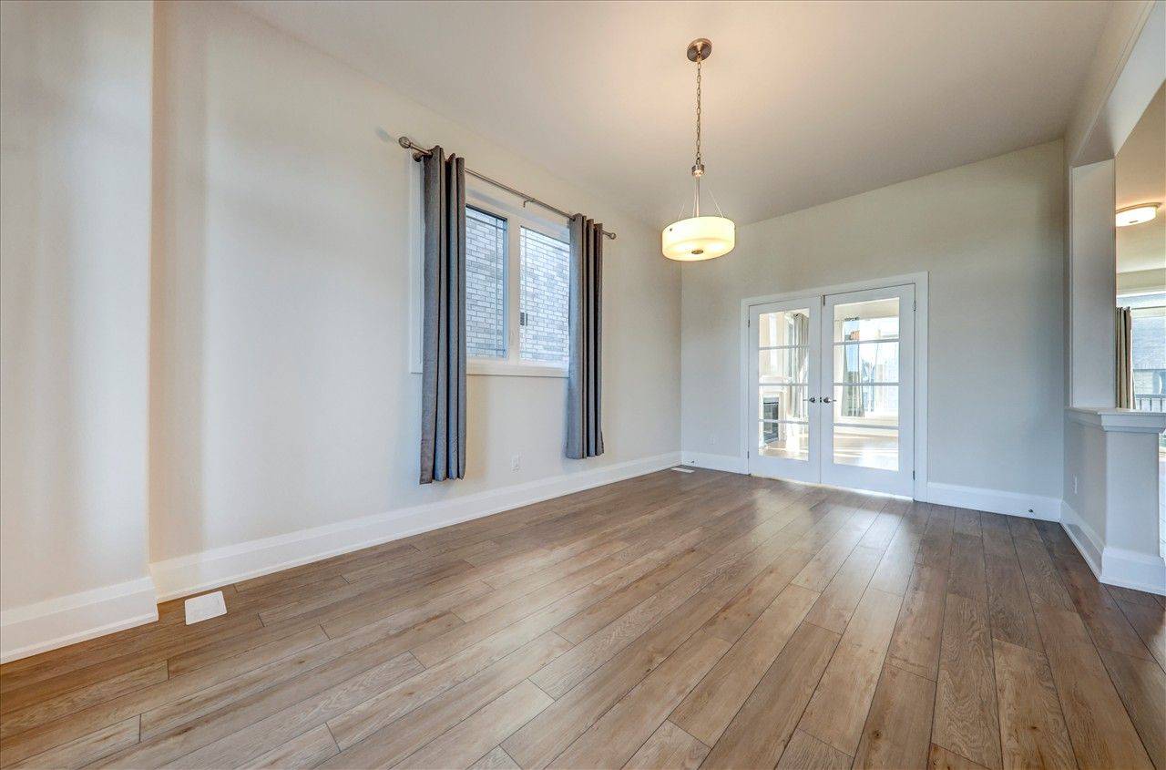 Peterborough, ON K9H 0J8,212 Mallory TER