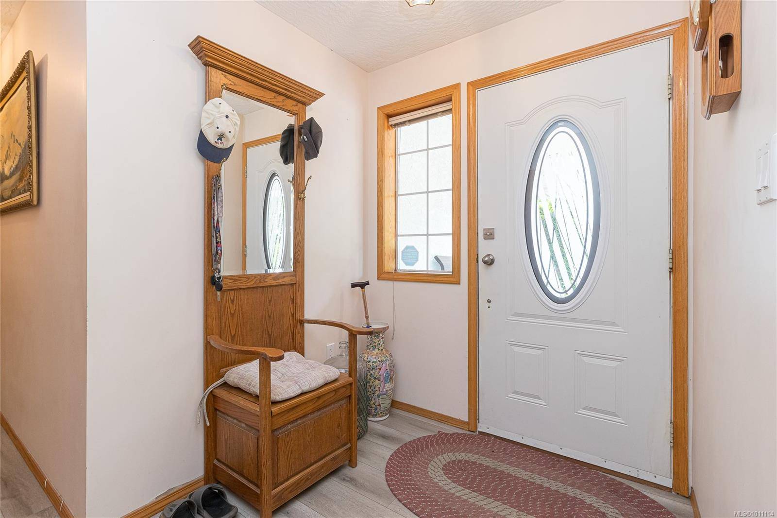 Langford, BC V9B 6H3,667 Goldie Ave