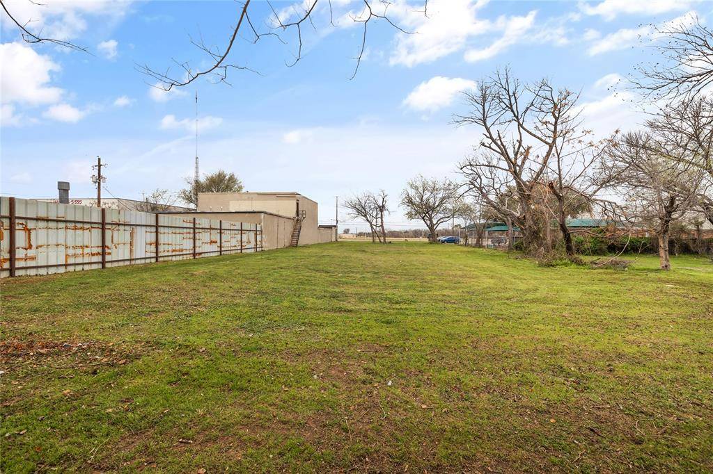 4234 E Rosedale Street, Fort Worth, TX 76105