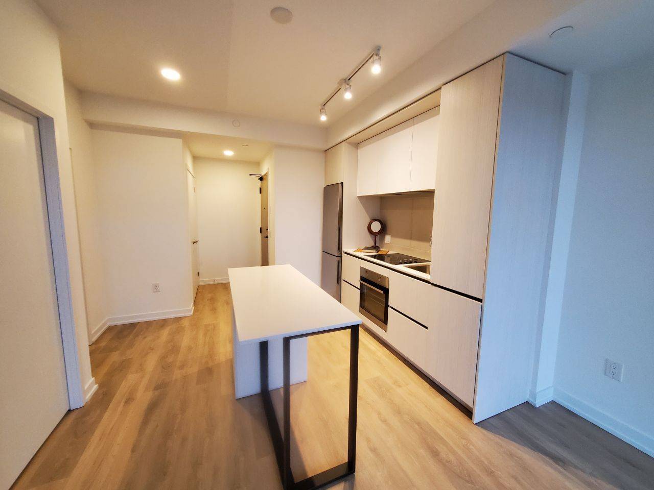 225 Sumach ST #610, Toronto C08, ON M5A 0P8