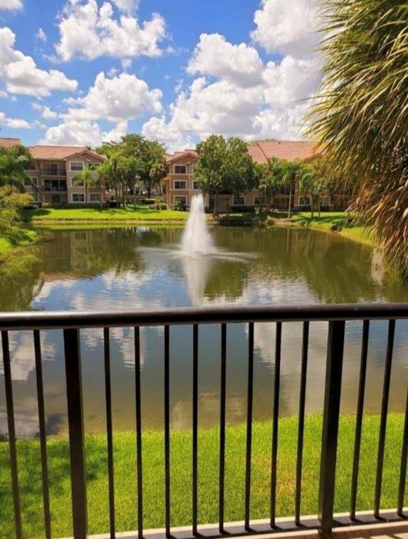 Coral Springs, FL 33067,9033 Wiles Rd #202